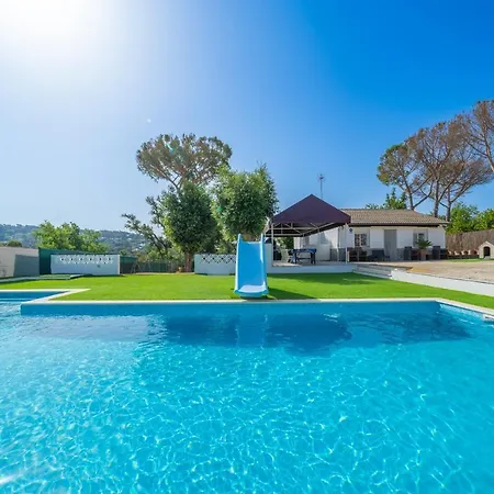 Homeholidaysrentals Adaggio - Costa Barcelona * Fogas de Tordera